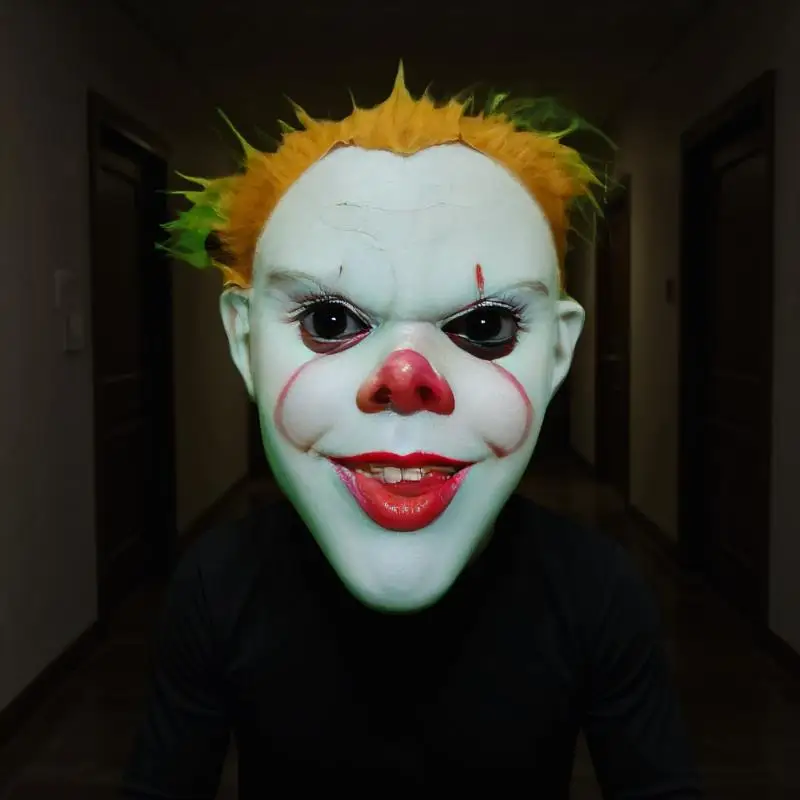 Máscara One Pennywise Joker, capacete de látex assustador de cabelos amarelos para cosplay de festa de Halloween, adereço assassino de palhaço de demônio de terror