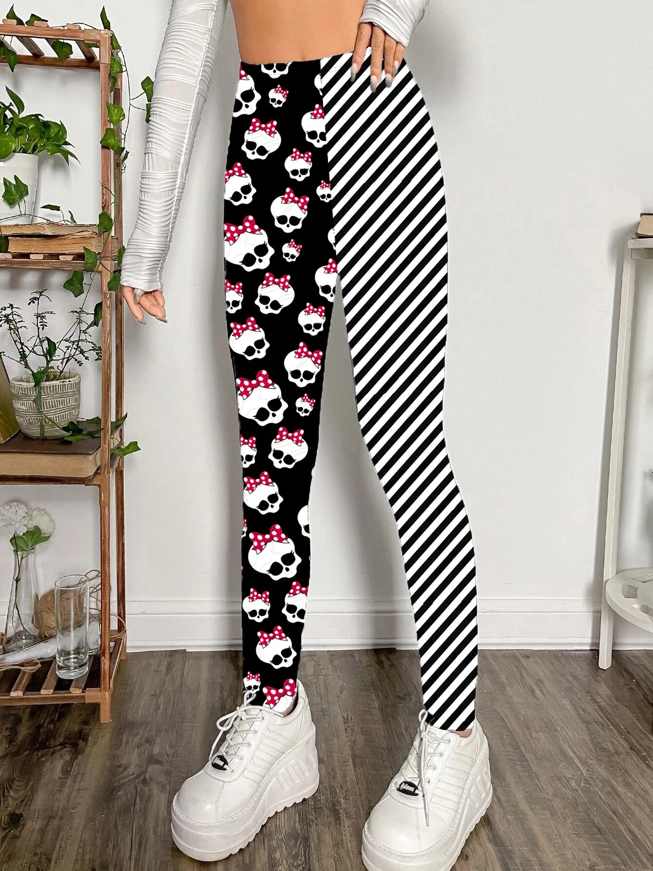 New Digital Printed Leggings Skull Fashion Tight-fitting Shorts European And American Halloween Printed Nine-point Pants Women