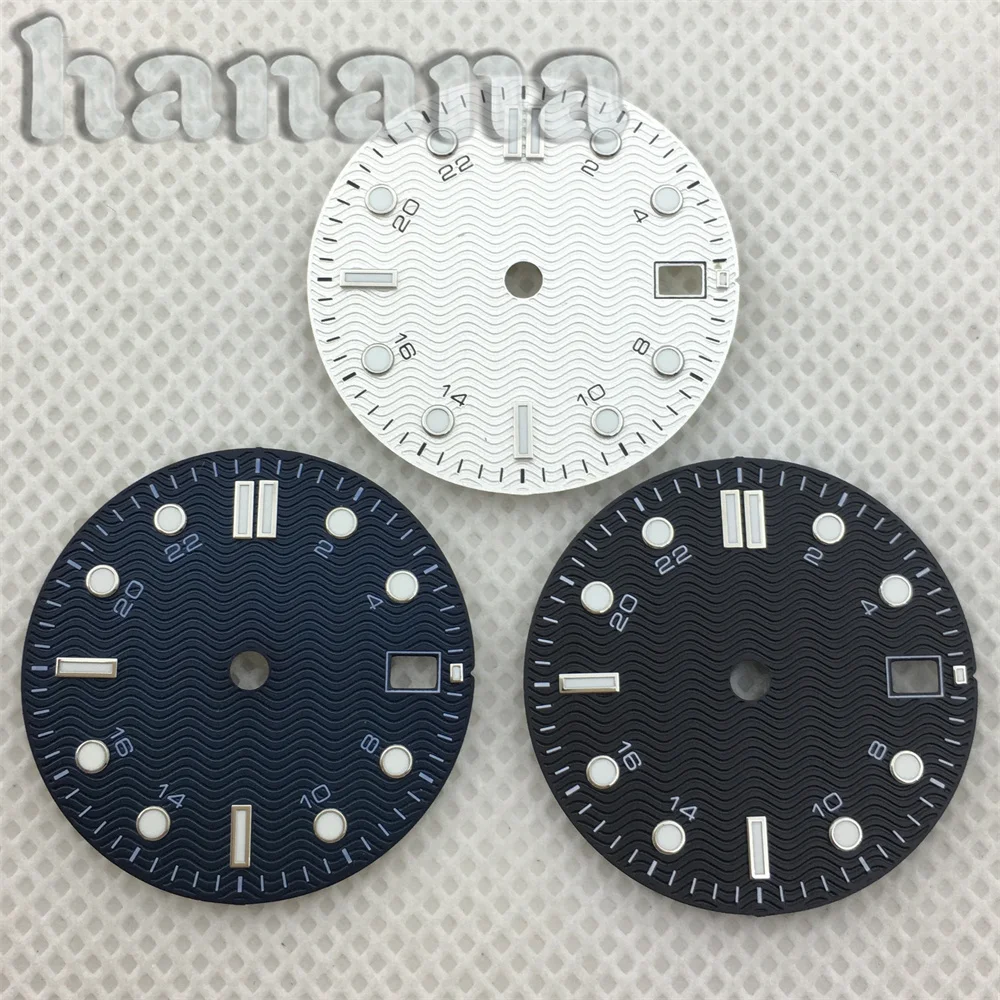 NH34 GMT 3804 watch has a 29mm 31mm black blue-white dial with wavy patterns paired with the NH34 DG5833/3804 automatic movement