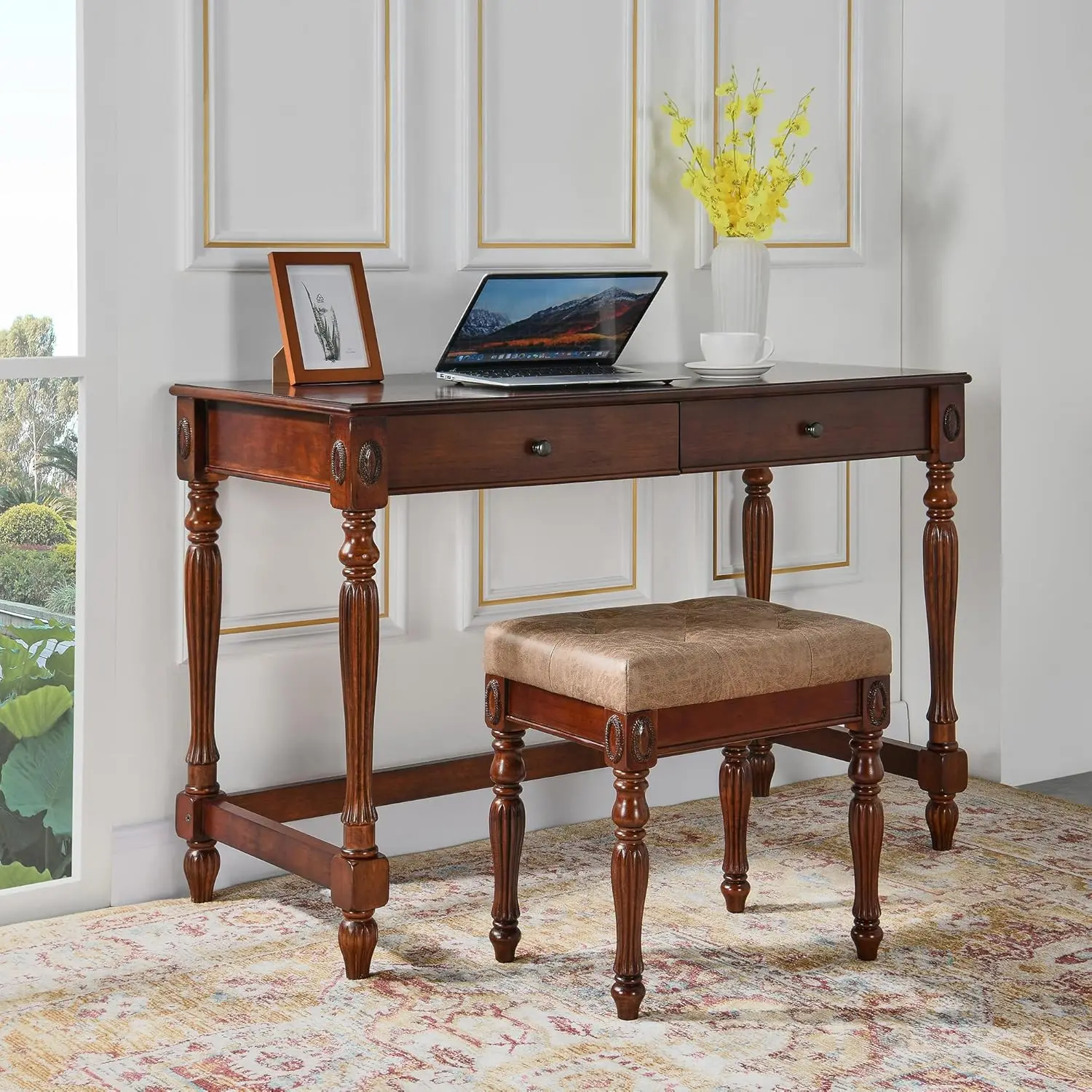 Stołek toaletowy z wyściełanym siedziskiem, nogi z litego drewna z rzeźbieniami, siedzisko tapicerowane guzikami, żółtawo-brązowy, 47 cm x 36 cm x 48,5 cm