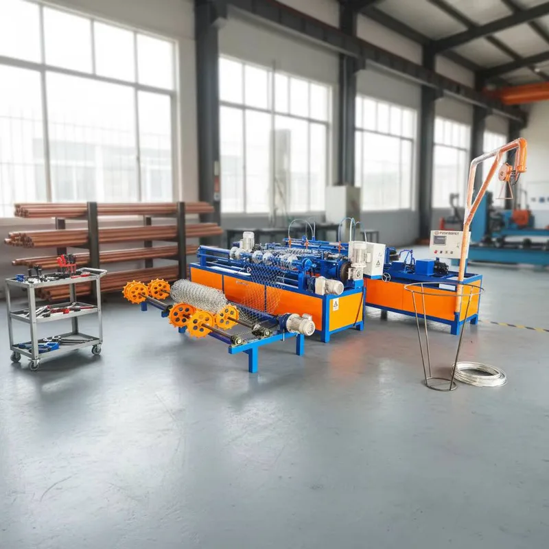 Double-Wire Feeding Diamond Wire Mesh Chain Link Fence Machine For Safety Protection