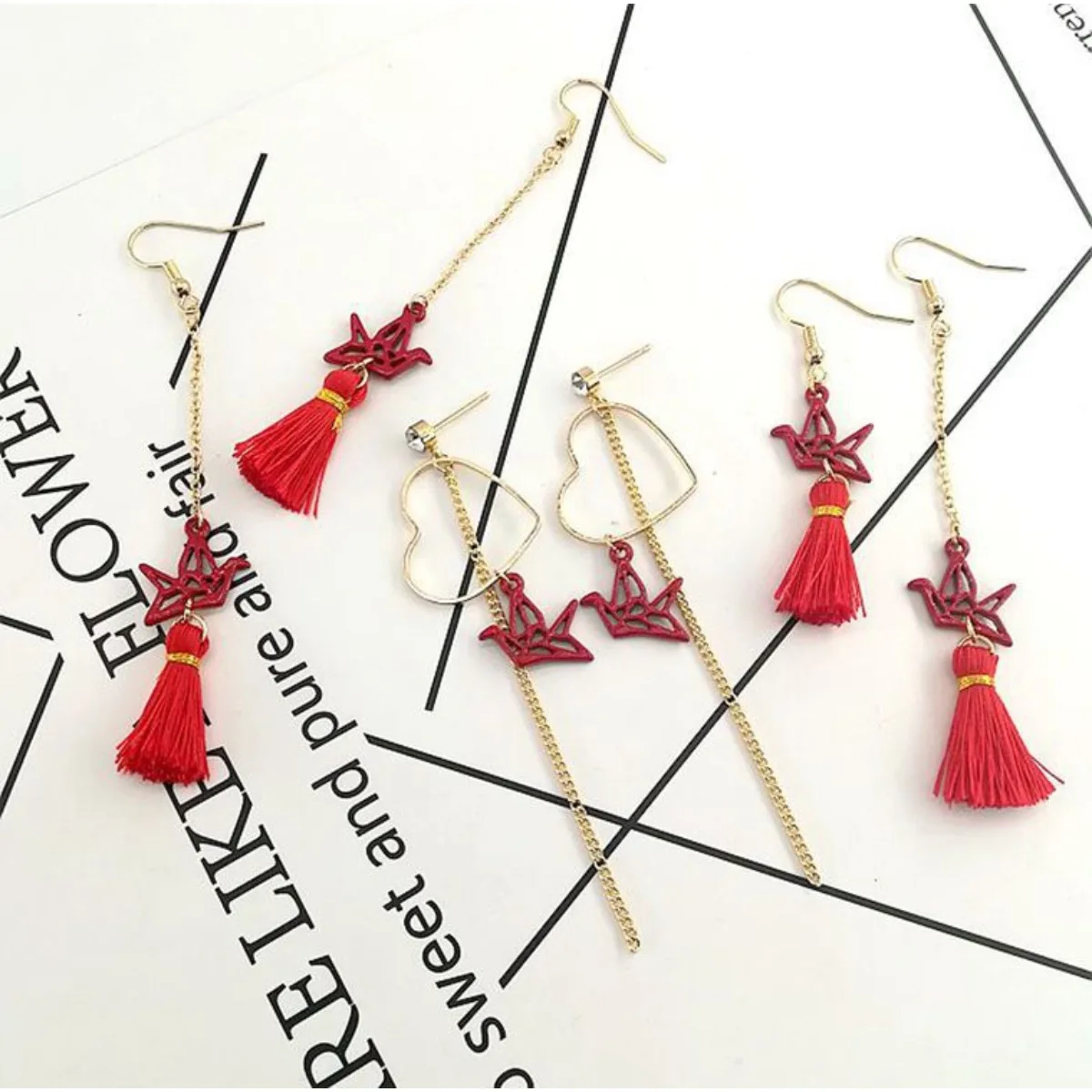 Ethnic Japanese Red Color Thousand Paper Cranes Earrings for Women Fashion Hollow Design Heart Shaped Tassel Jewelry Clip Gifts