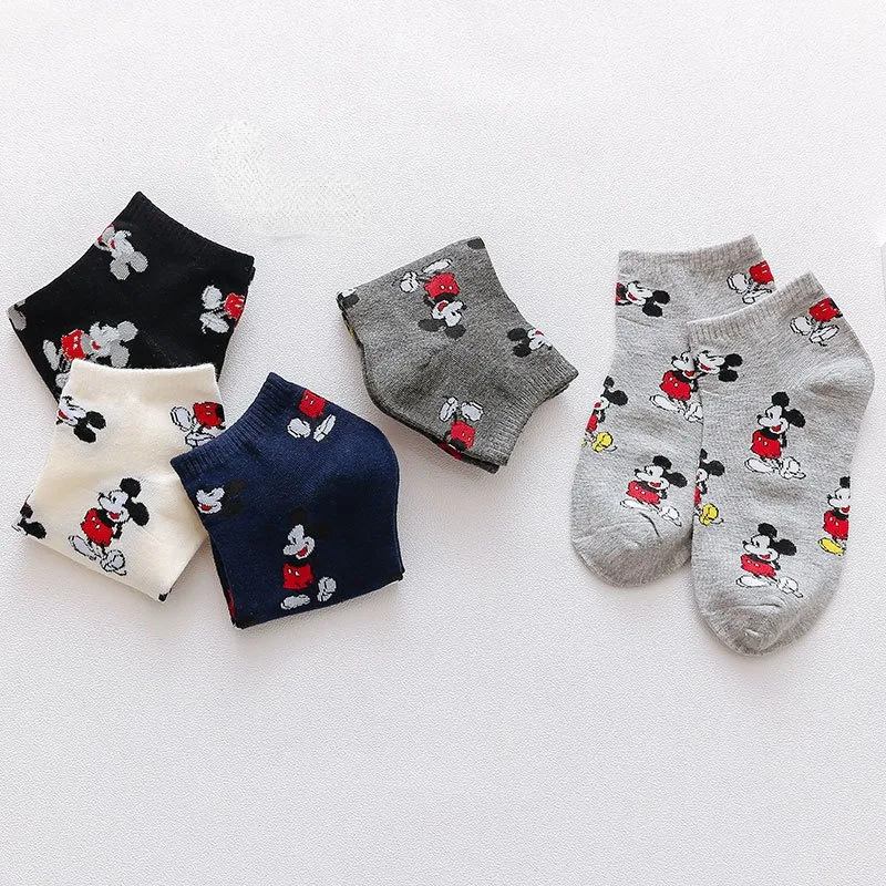 Disney-Calcetines de algodón de Mickey Mouse para mujer y niña, medias cortas deportivas transpirables de dibujos animados, informales, para verano