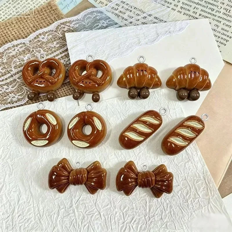 10Pcs Mini Simulation Bread Resin Pendants Fake Pretzel Charms DIY Jewelry Accessories for Hair Clips Keychains Handcraft