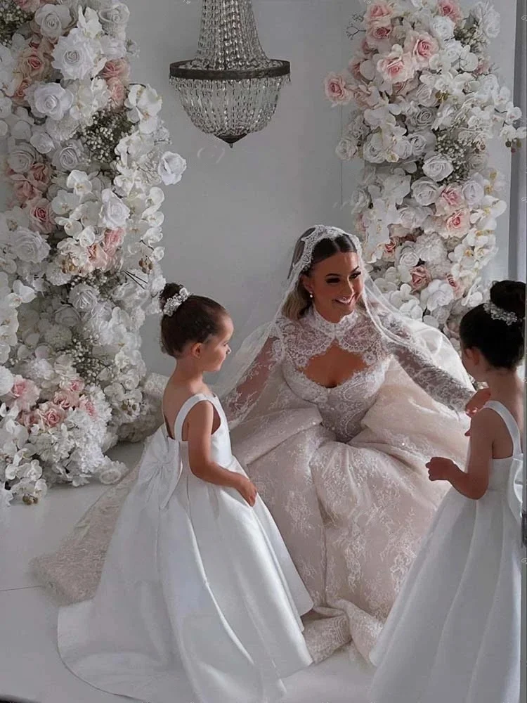 

Custom Flower Girl Dress Satin Ball Gown for Wedding Formal Pageant Dress for Girls Kids Birthday Party First Communion Gown