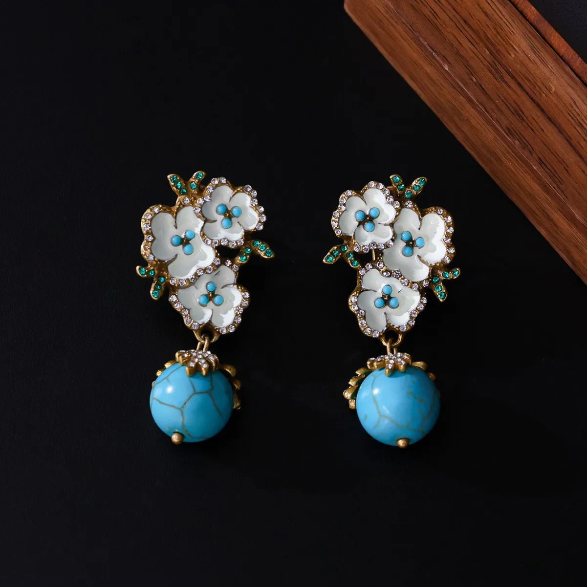 Medieval flower symmetrical stud earrings retro  earrings, artistic high-end diamond enamel earrings