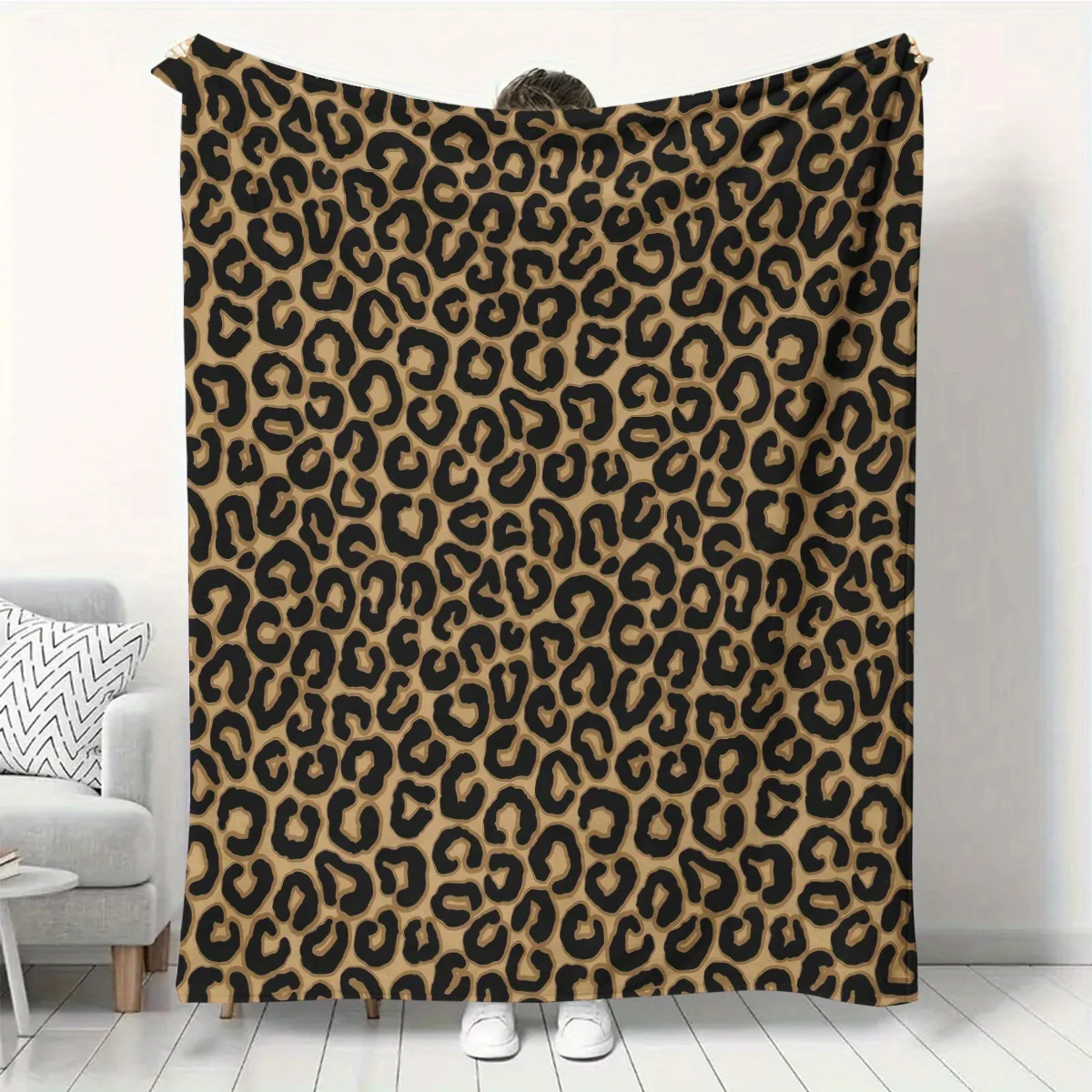 Classic Leopard Print Throw Blanket Bold Animal Spot Pattern Soft Cozy Wrap For Fashionable Living Room Bedroom And Glam Decor