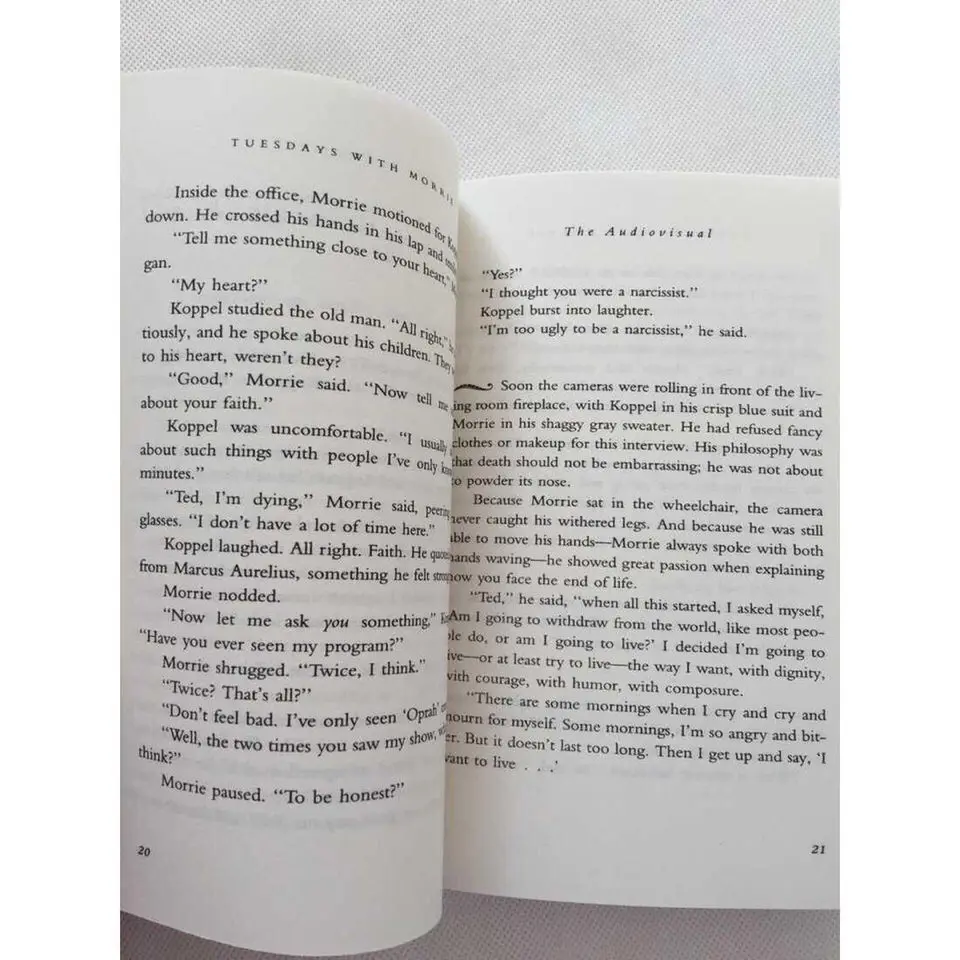 Selasa dengan Buku Sastra Inggris Morrie