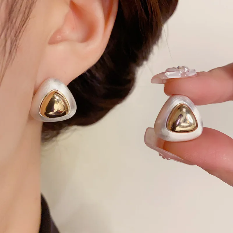 Fashion simple gold and silver contrasting color triangular stud earrings temperament light luxury personality unique earrings
