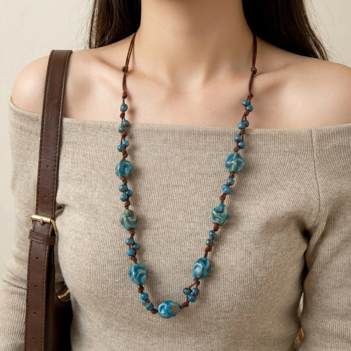 Retro-Künstlerischer Stil Unregelmäßige Blaue Keramikperlen Lange Halskette für Frauen Männer Boho Ethnische Braune Wachsschnur Pulloverkette Schmuck – Detail 22