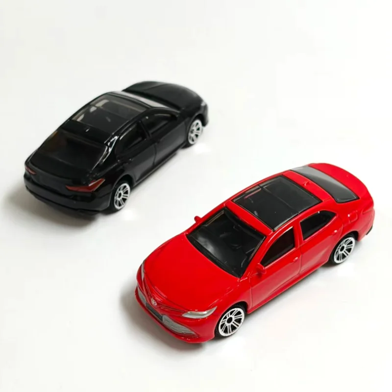 CCA 1:64 スケール カムリ 合金製シミュレーションカーモデル 静態コレクション 装飾 ホリデー玩具 記念品 ギフト