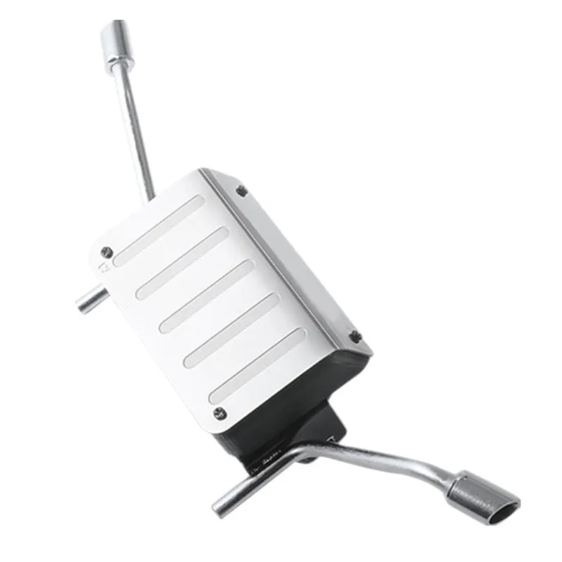 

TRAXXAS TRX-4 1/10 RC climbing car, metal simulation fuel tank + exhaust pipe, modified and upgraded accessories