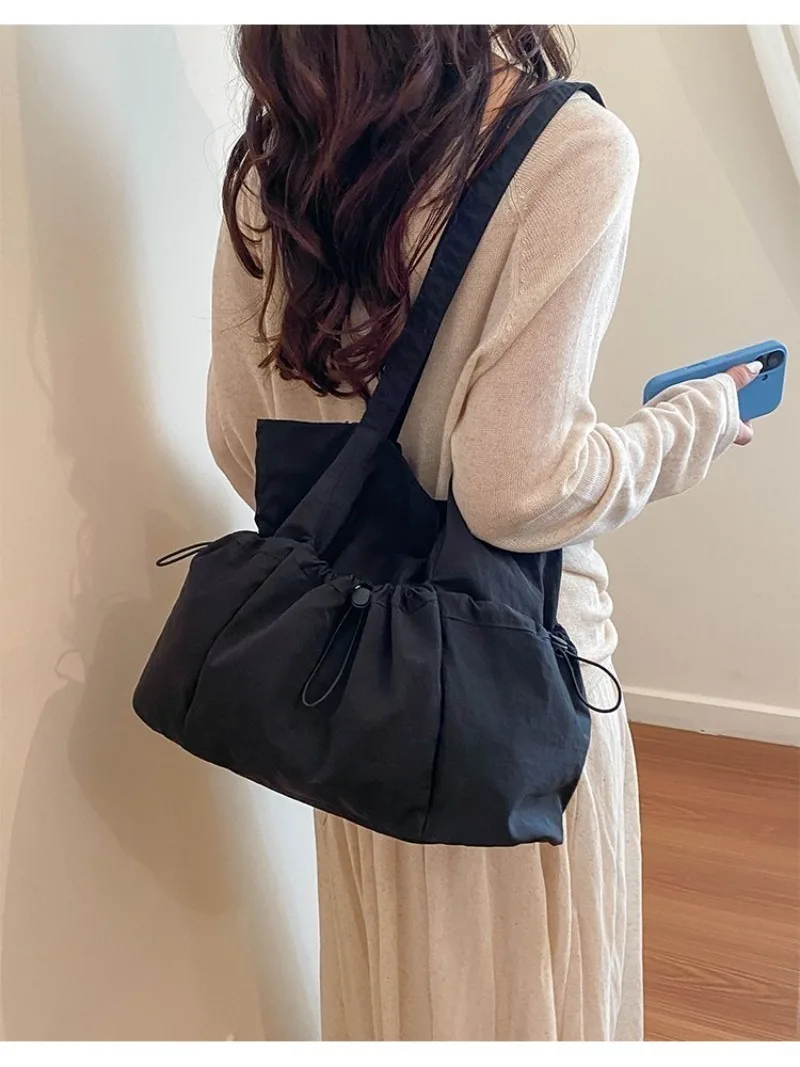 CEEKAY Solid Wrinkle Tragetasche mit Kordelzug, seitlicher elastischer Verschluss, breiter Stoffriemen, für Damen, Alltag, Schule, große lässige Schultertasche – Detail 20