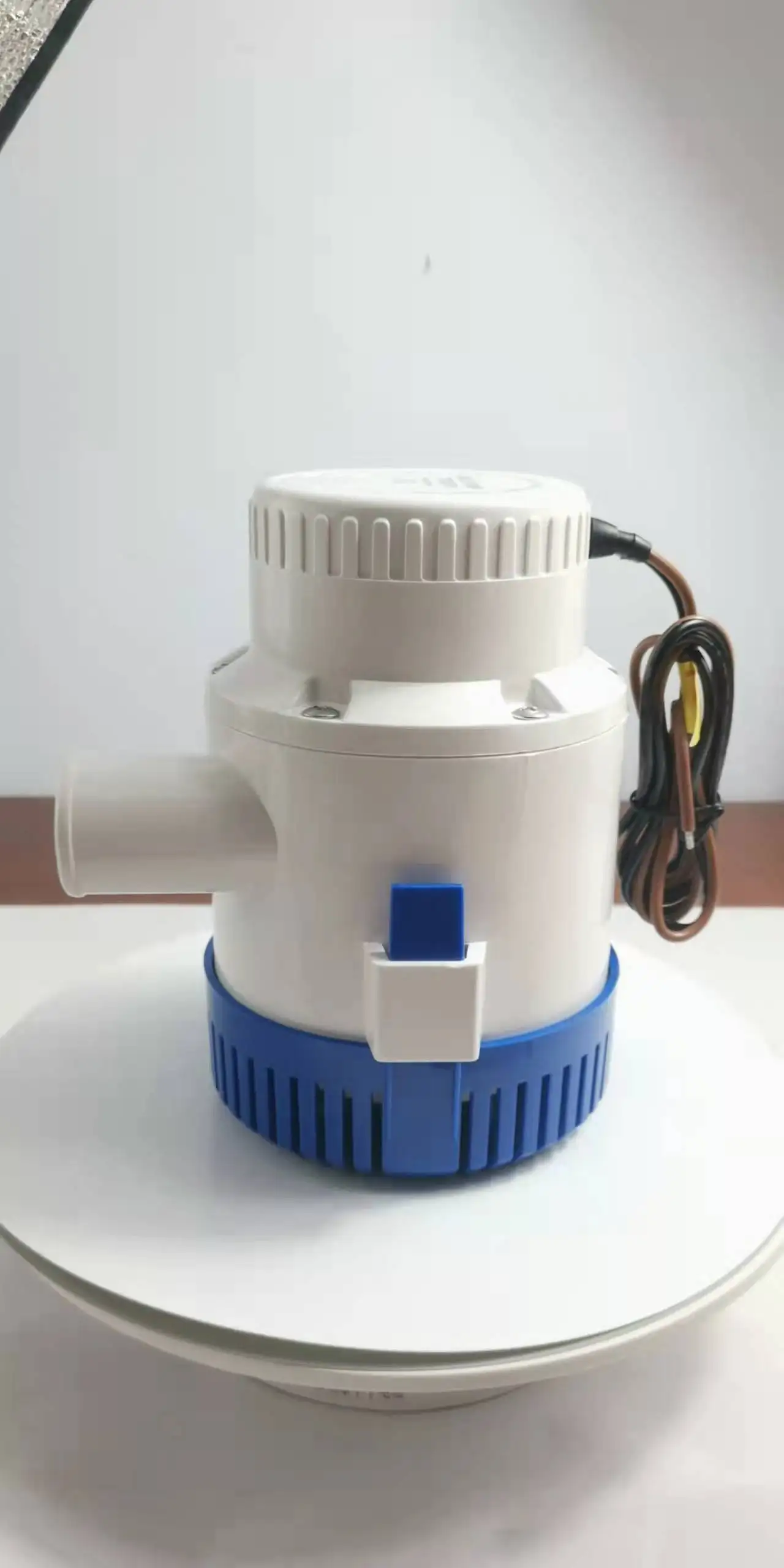 Hot Selling High-quality Rubber Flexible Closed Bilge Pump 3000gph/3500gph/3700gph/4700gph 12V/24V