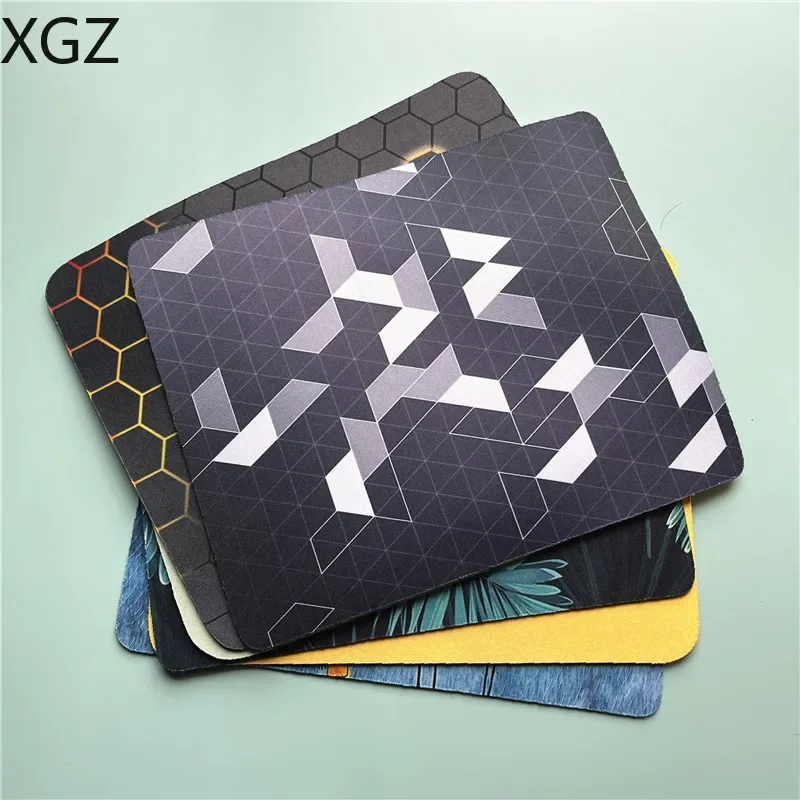 Small Mouse Pad Gaming Laptops Wrist Protector Mouse Pad Black Grid Office Supplies Desk Accessories Luxury Notebook Accessories