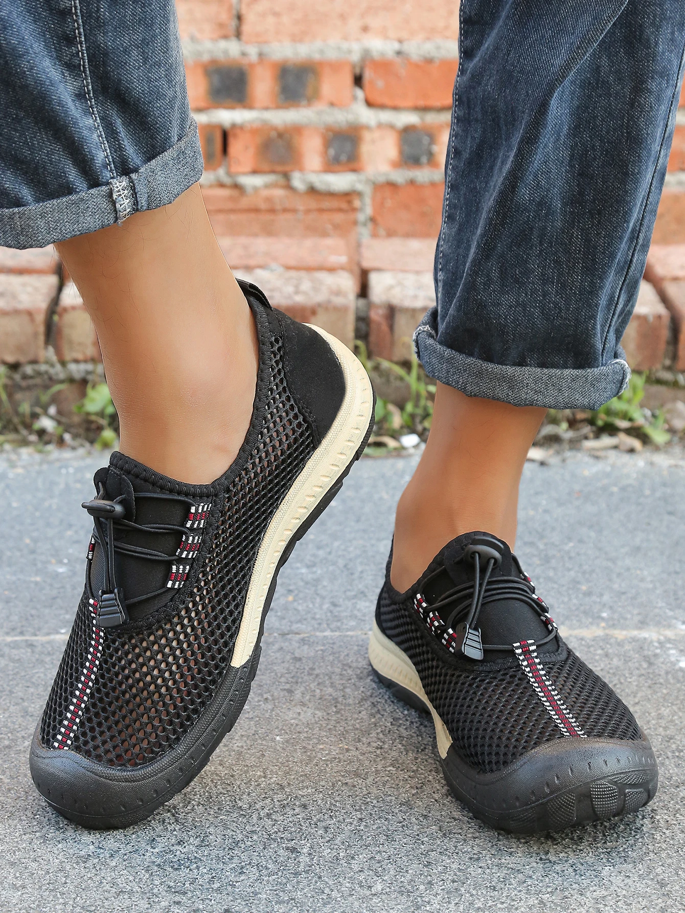 Herren-Schnellverschluss-Wanderschuhe mit Hohlnetz-Design, Gestreiften Ziernähten und Verstärkter Gummikappe für Outdoor und Freizeit – Detail 4