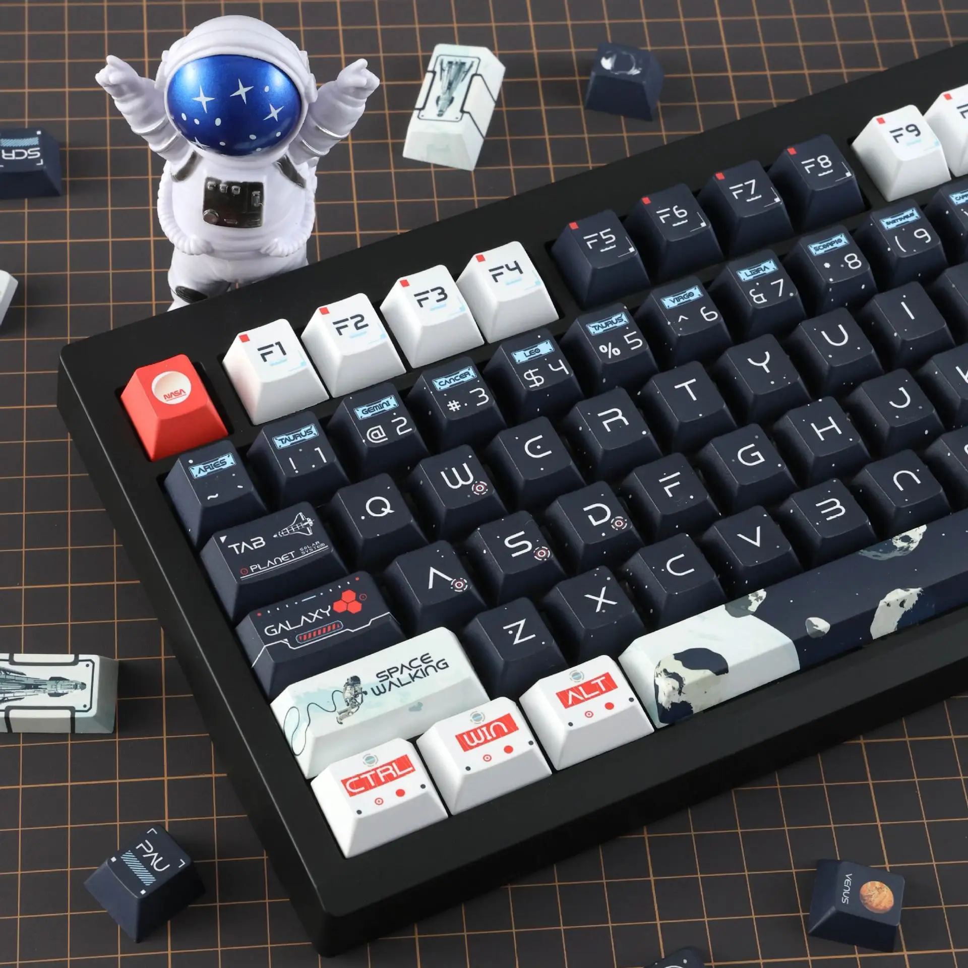 Space exploration keycaps PBT hot sublimation original factory highly matte opaque cross mechanical shaft universal