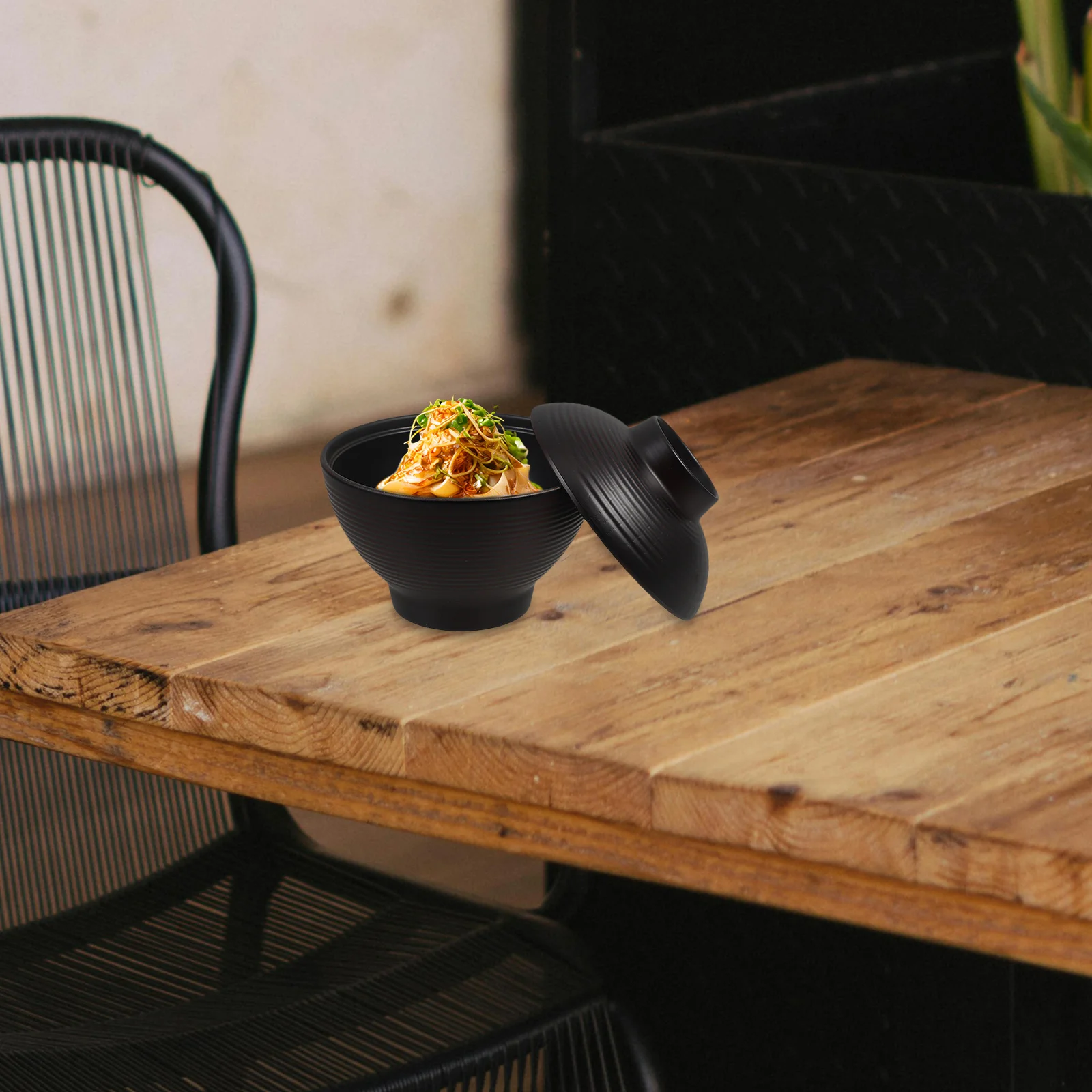 

Professional Soup Bowl with Lid Japanese Rice Serving Bowl Heat Retention Container Suitable for Home Restaurant Use