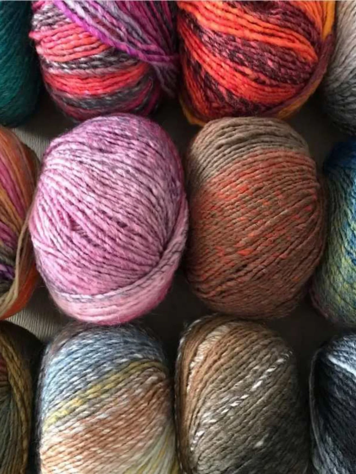Hilo de Lana Katia para Tejer a Mano con Deadado de Color, 2 Bolas, 80 Metros, Hilo de Lana para Ropa, Accesorios de Tela,...