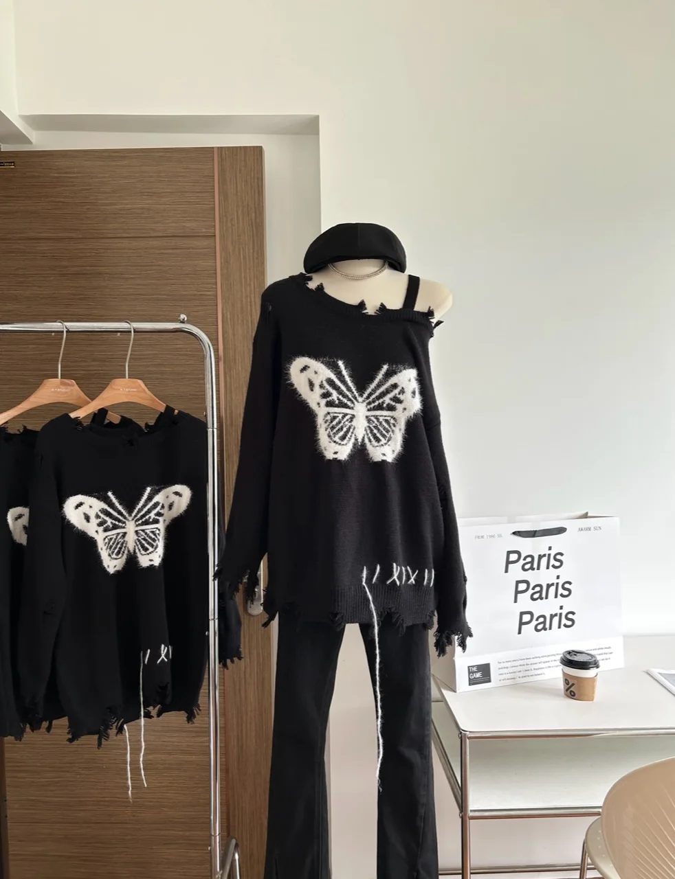 Off-the-shoulder Vintage Knit Sweater Autumn And Winter Sexy Chic Butterfly Design Sense y2k Style Warm Pullover Sweater