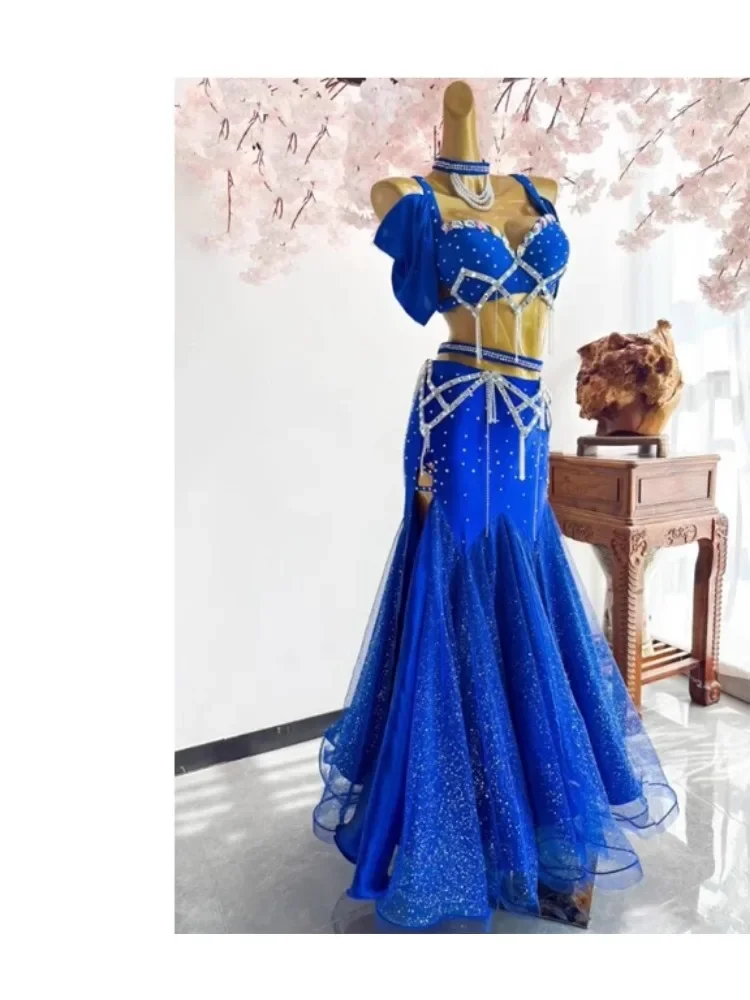 Customized high-end handmade diamond inlaid sexy oriental belly dance performance suit for women, modern dance costume set