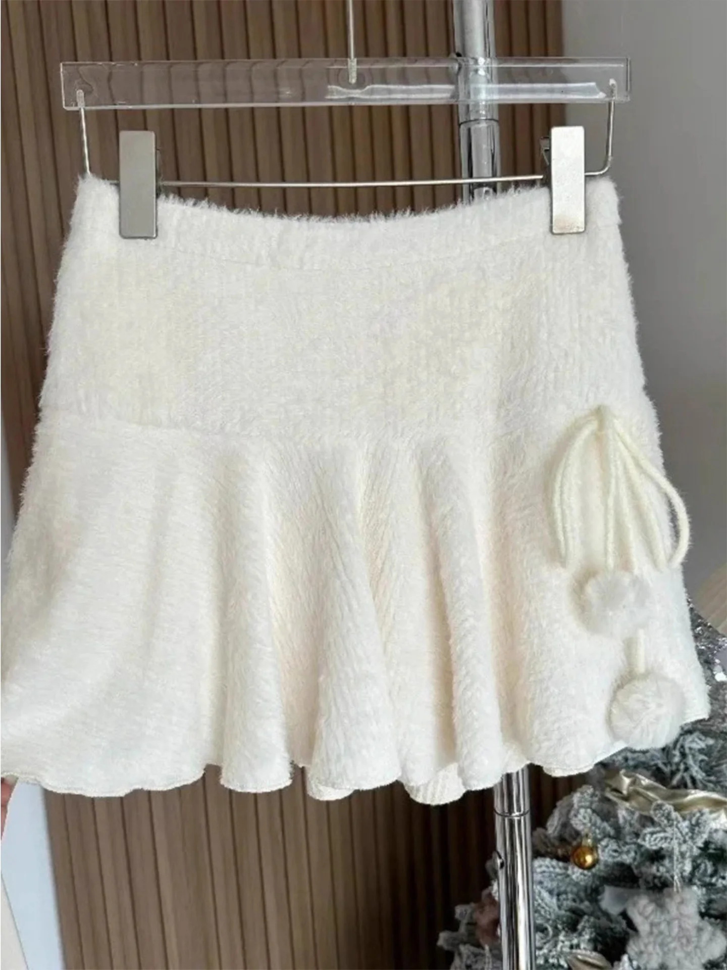 Pure Desire White Knitted Plush  Skirt Women's Autumn Winter Spicy Girl Slim A-Line Short Skirt Furry Pleated Skirt