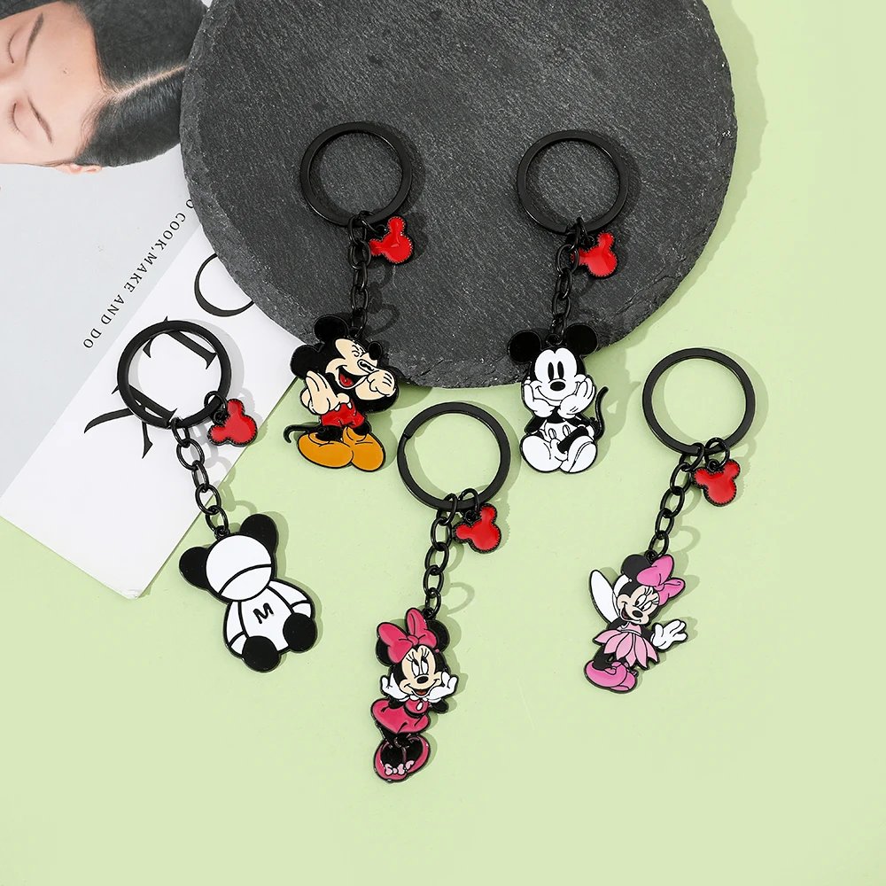 Mickey and Minnie Mouse Keychains Disney Key Chain for Women Jewelry Cartoon Metal Keyrings