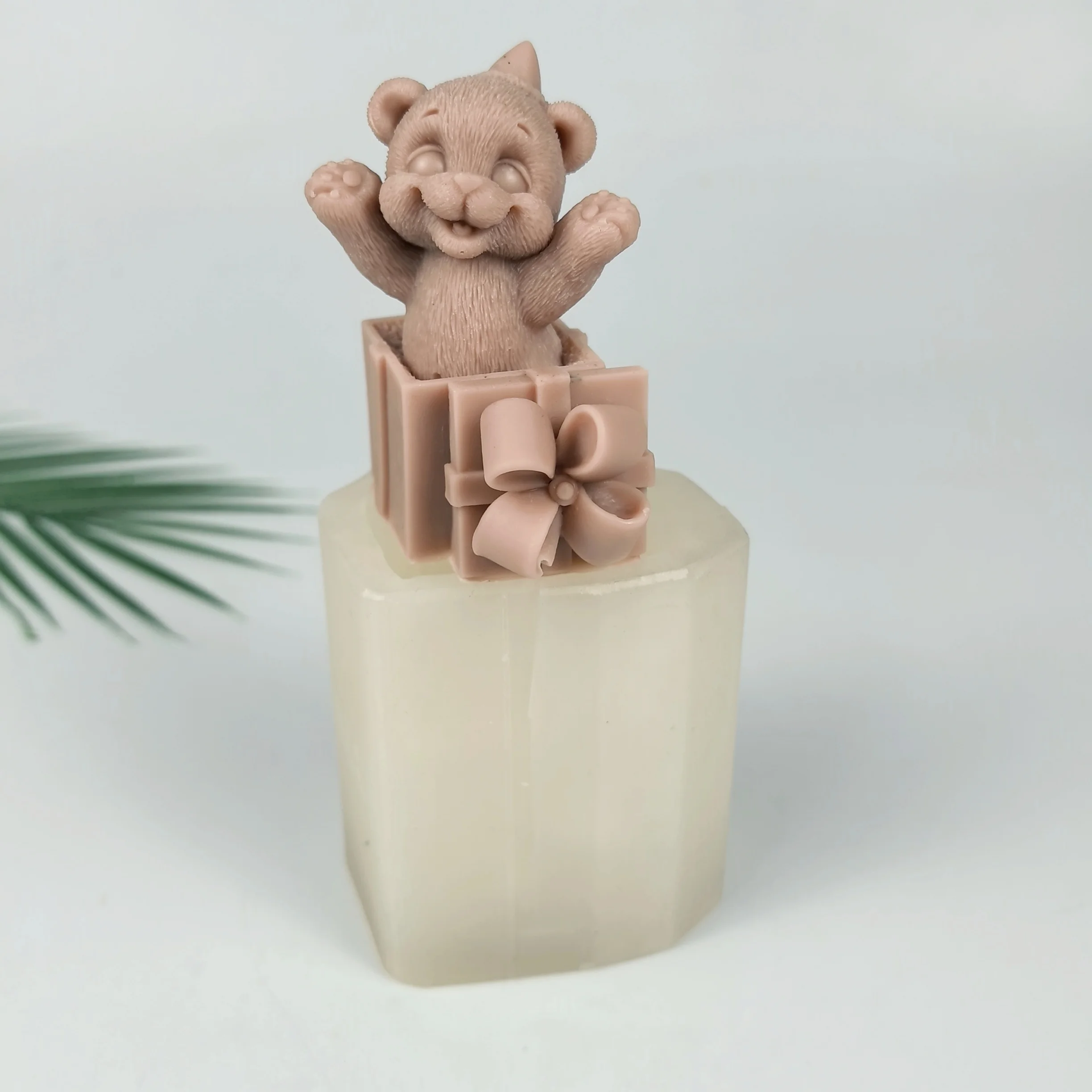 3D Animals Mold Birthday Gift Box Surprise Bear Moulds Silicone Candle Soap Molds Clay Resin Wedding Candles Handmade DW0807 2