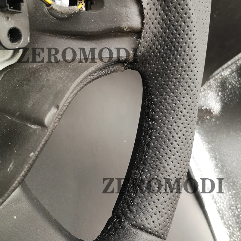 For Mercedes Benz CL-Class C216 S-Class W221 2006 2007-2010 Perforated Leather Steering Wheel Leather