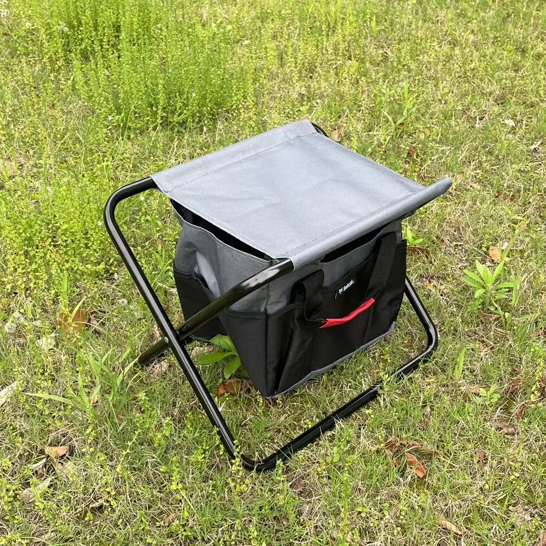 Kursi berkemah dan memancing luar ruangan