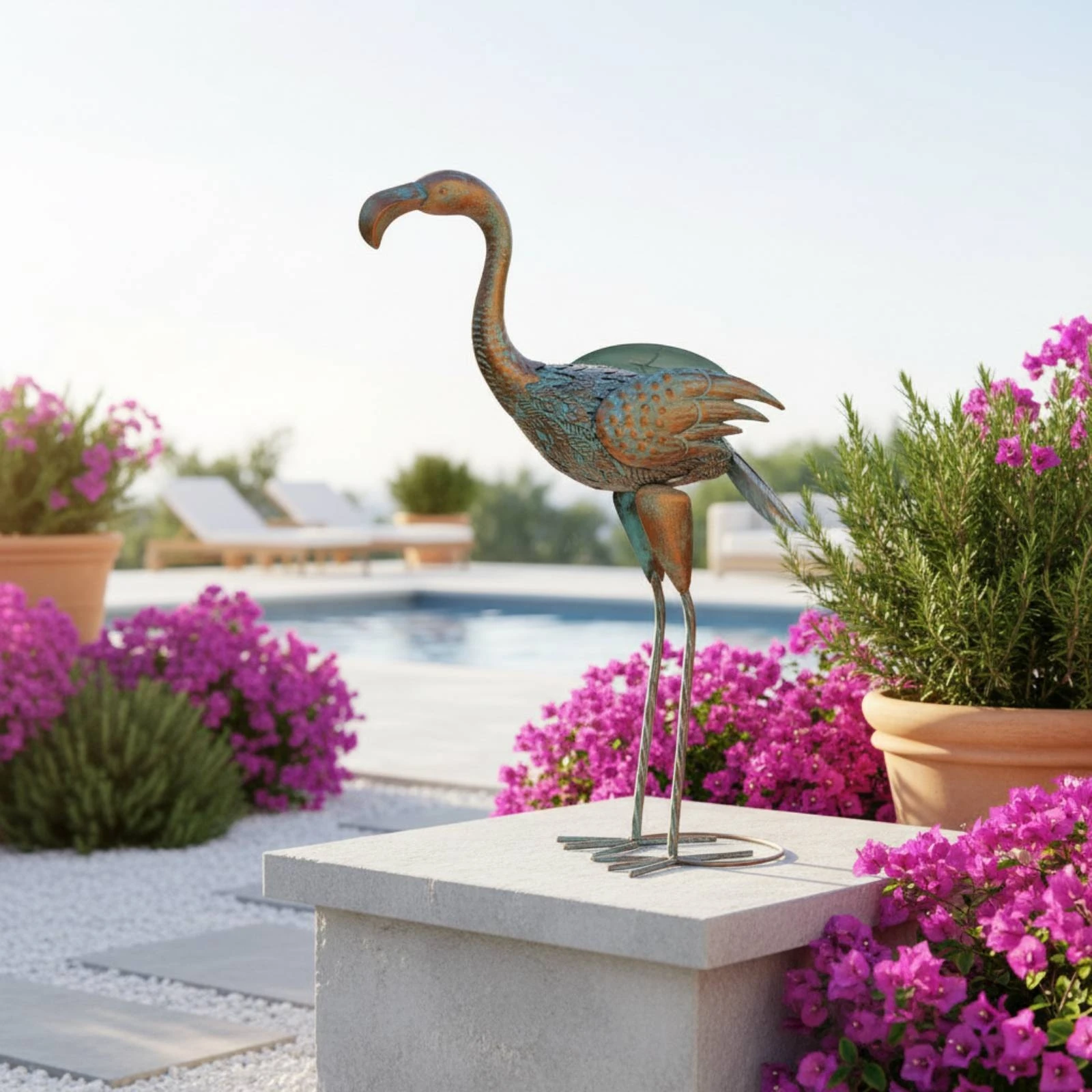 

Iron Flamingo Garden Ornament Rustic Finish Metal Flamingo Sculpture Weather-Resistant Easy Assembly for Patio
