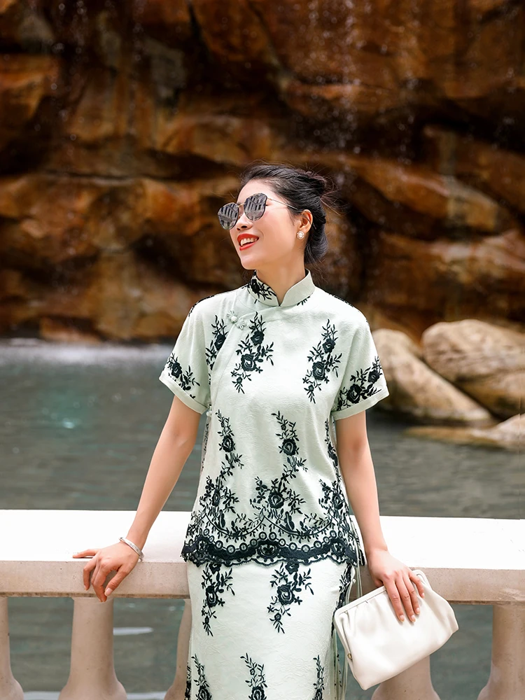 

Новый китайский кружевной наряд, комплект с юбкой с разрезом длиной до 35 лет, классическая и модная полиэфирная ткань для женщин