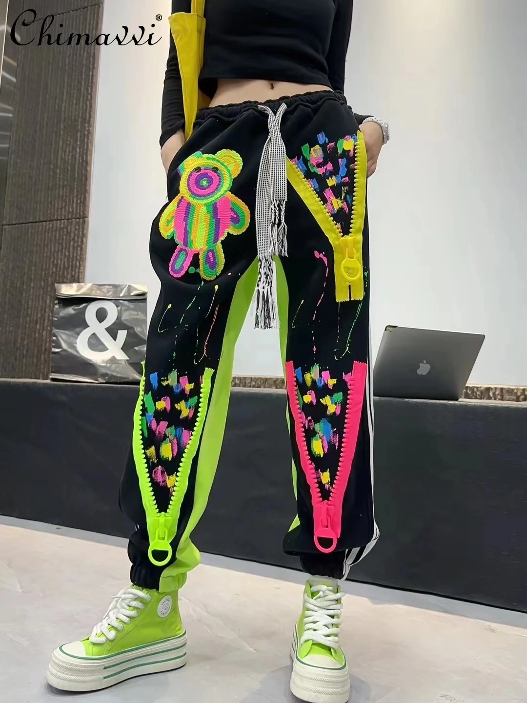 

Street Fashion Hip Hop Graffiti Printing Harem Pants Women's Loose Oversized Slim Cool Big Zipper Ankle Banded Pants Sweatpants