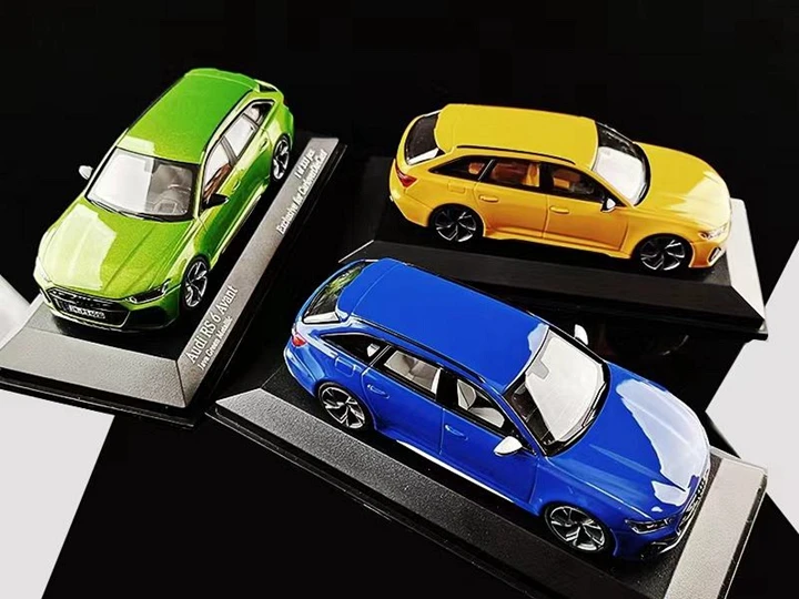 Minichamps 1:43 ForAudi RS6 Avant C8 2020 Wagon Limited to 330 Pieces Simulation Resin Alloy Static Car Model Toys Gift