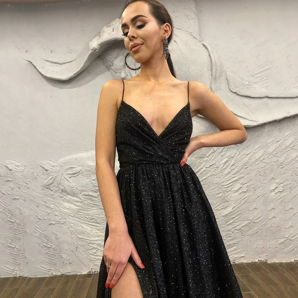 فستان مثير أسود على شكل حرف A للحفلات الراقصة مطوي على شكل قلب فستان سهرة بحمالات رفيعة فستان حفلات بفتحة عالية فيستدو دي نوش