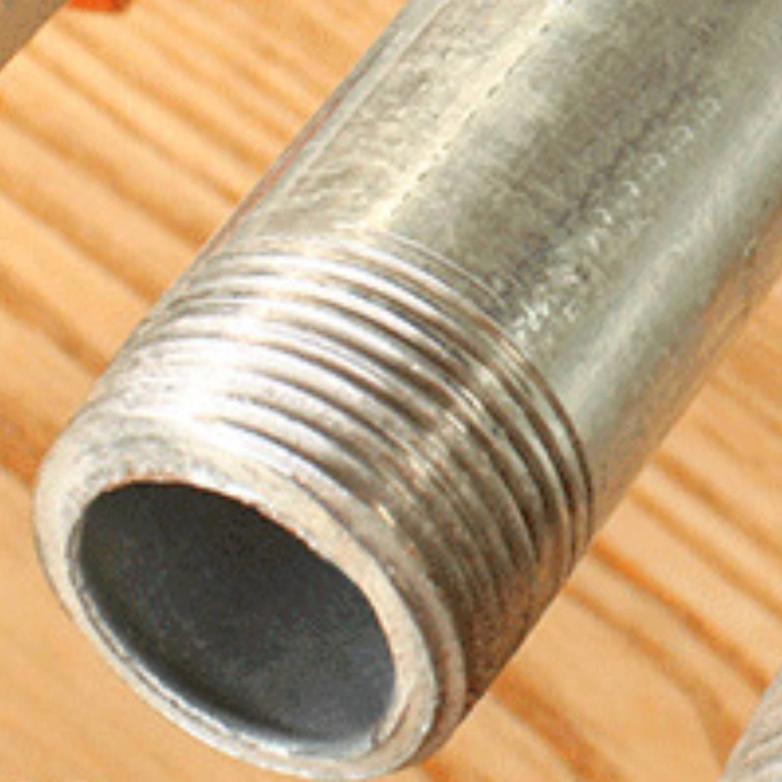 Steel Water Pipe Rust Resistant Threaded Steel Pipe Round Metal Tube Polished Surface Industrial Supply Weldable for Woodworking