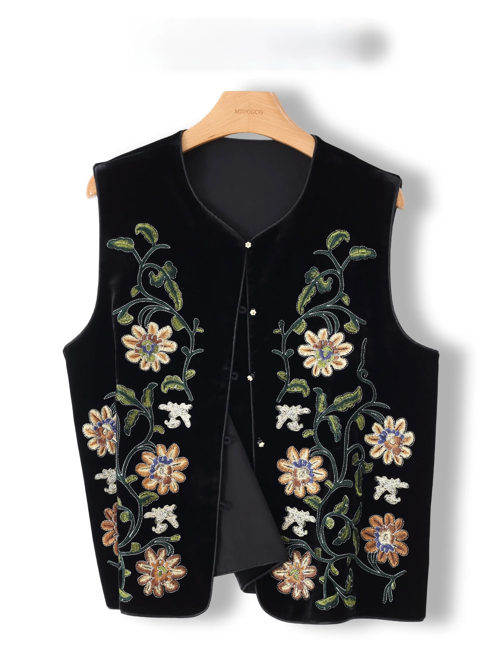 New Chinese Style Women's Velvet Jacket Heavy Embroidery Flowers Fashionable Black Velvet Top round Neck Single Button Closure