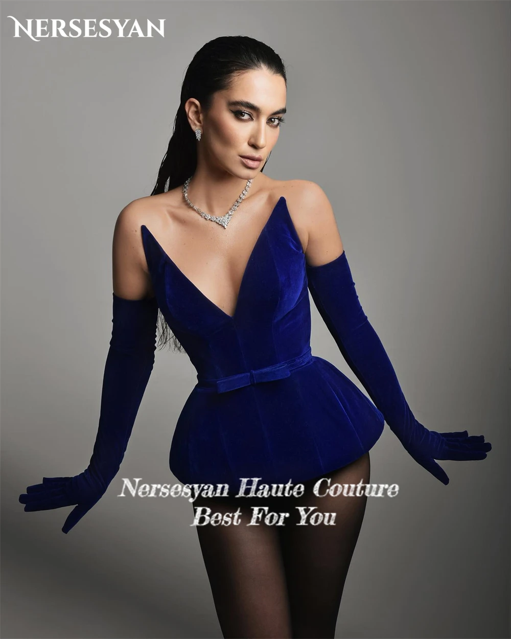 Nersesyan Royal Blue Sexy Evening Dresses Deep V-Neck Corset Off Shoulder Prom Dress Sleeveless Backless Party Gowns No Gloves