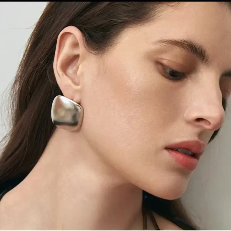 Brushed square authentic stud earrings women's light luxury high sense exaggerated simple earrings commuting versatile