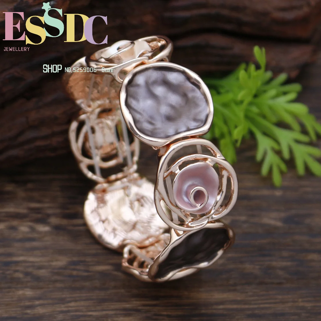Best Selling Fashion Jewelry Popular Color Painted Oil Rose Stretch Bracelet Geometric Hollow Rose Women's Versatile Bracelet