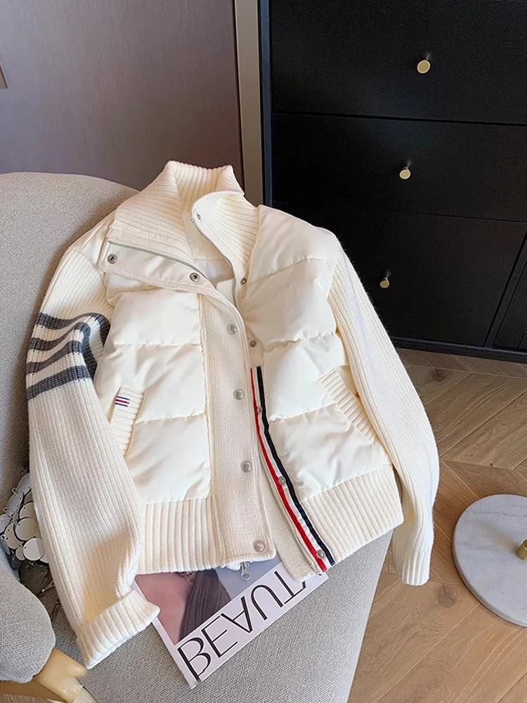 Fall Winter White Knitted Short Padded Jacket 2024 New Sle Warmth Design Sense Small ence Splicing down Jacket