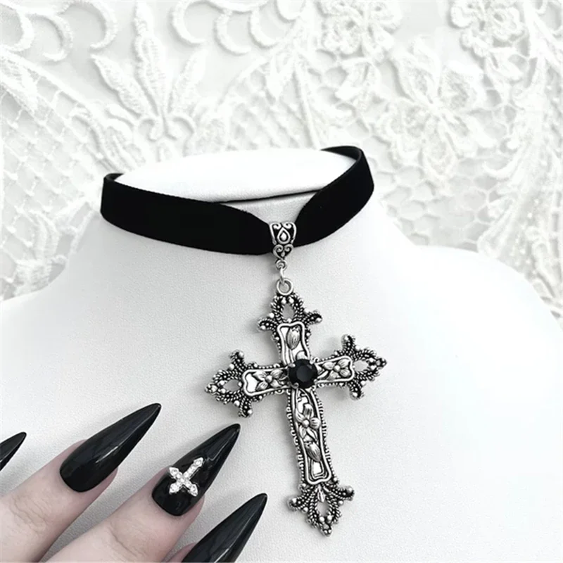 Goth Limited Black Velvet Cross Bead Gargantilha Colar para Mulheres, Jóias Lindas, Punk, Gótico, Halloween, Grunge, Presente, Declaração, Novo