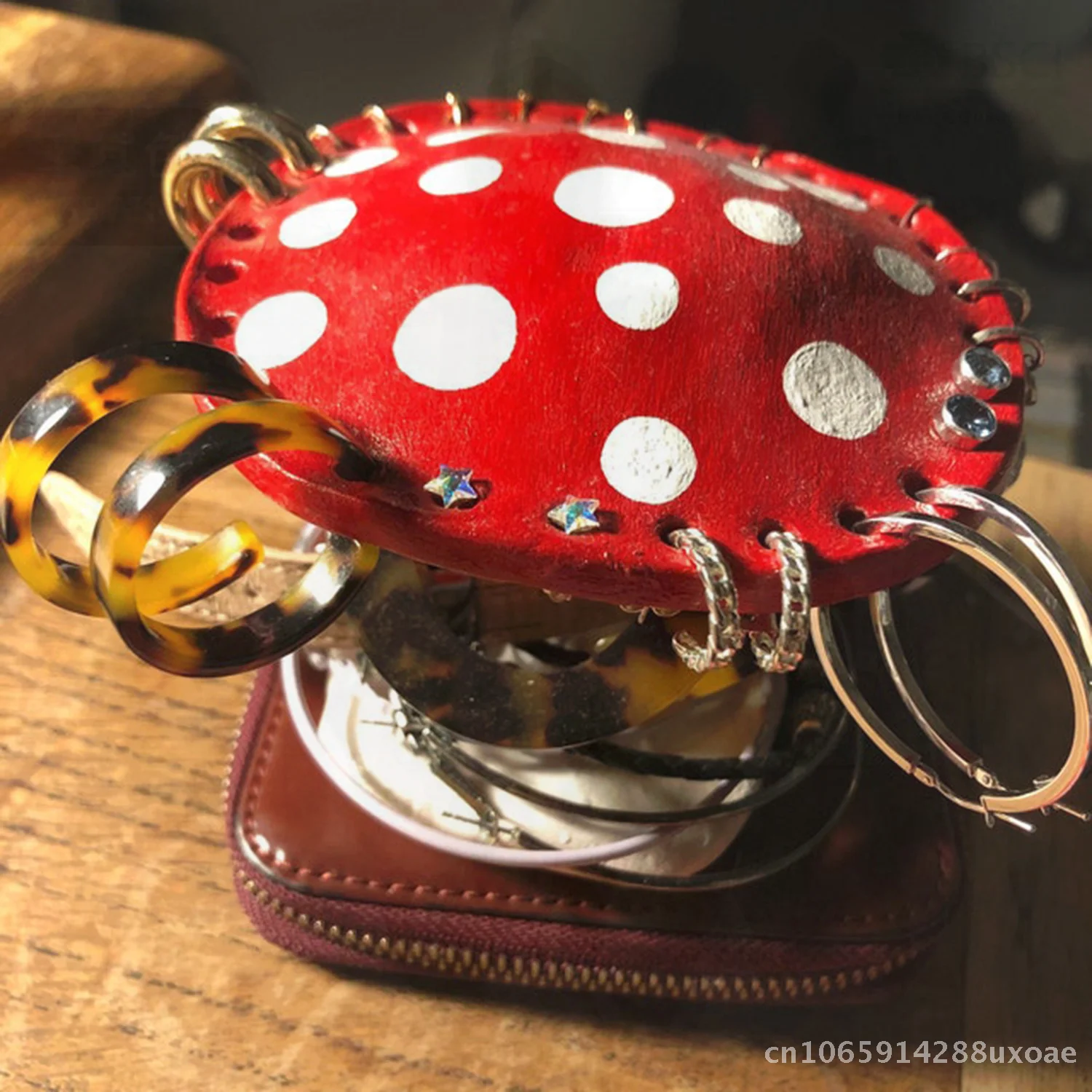 

Resin Mushroom Earring Holder Desktop Ornament Modern Minimalist Red/Pink Independent Station for Jewelry Organization