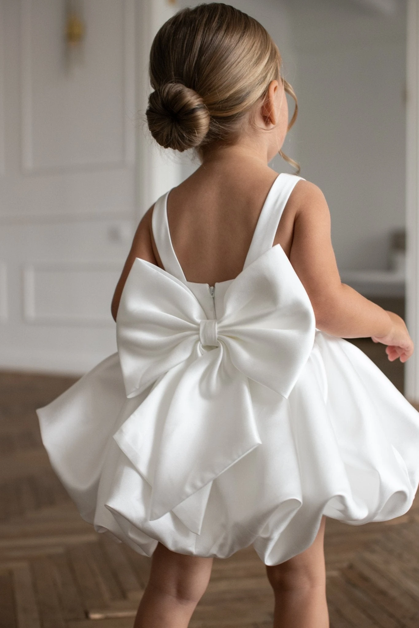 short-satin-flower-girl-dress-simple-birthday-party-dresses-knee-length-wedding-party-dress-for-little-girls-special-occasion