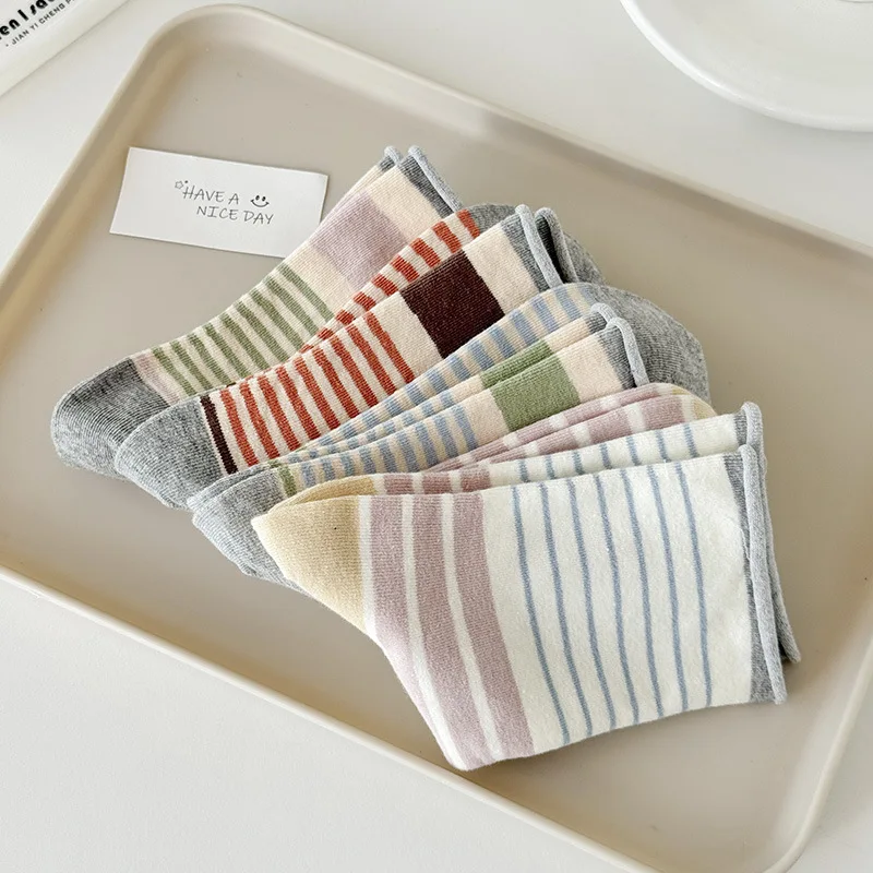 Korean-style rolled-edge contrast-colored striped women's mid-calf socks comfortable breathable suitable for all seasons