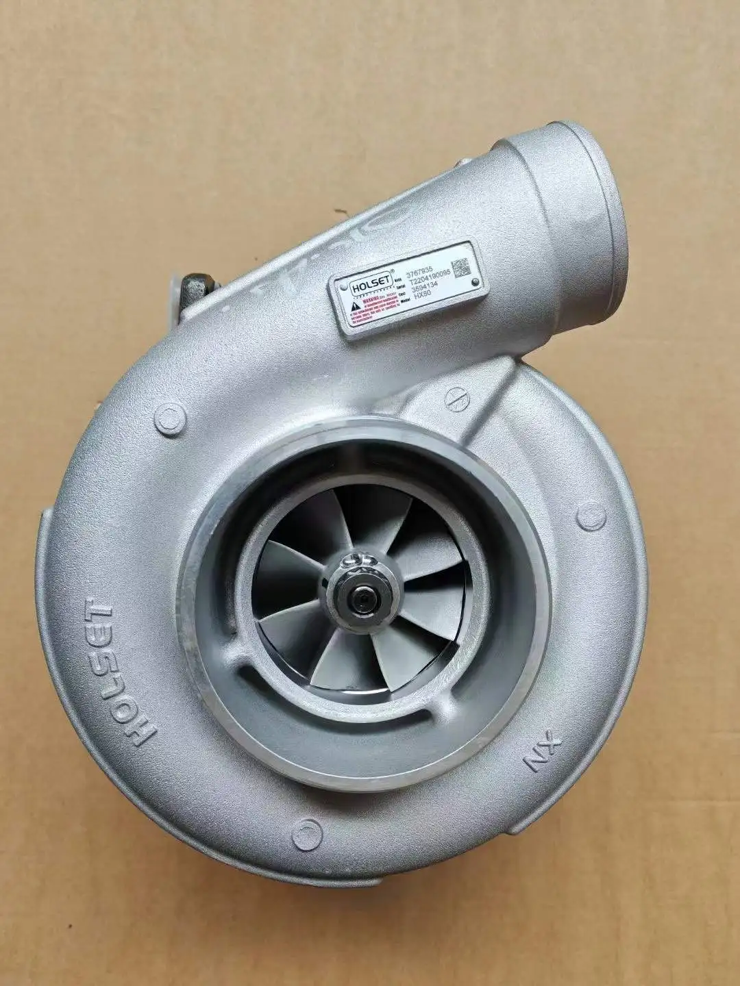 

Турбокомпрессор Cummins Engine K19 Holset HX80 3594117 2882091 3594131 3594134 4044427 3594164