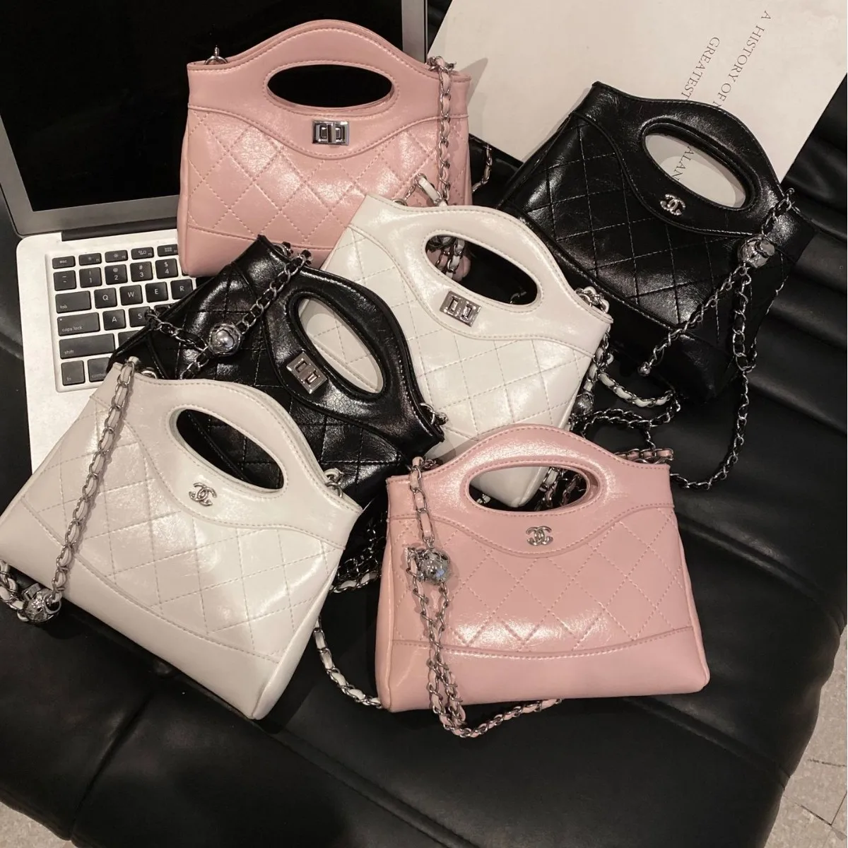 

2025 Новая универсальная высококачественная сумка через плечо в стиле Chanel, простая и модная женская сумка, через плечо с сетчатой цепочкой
