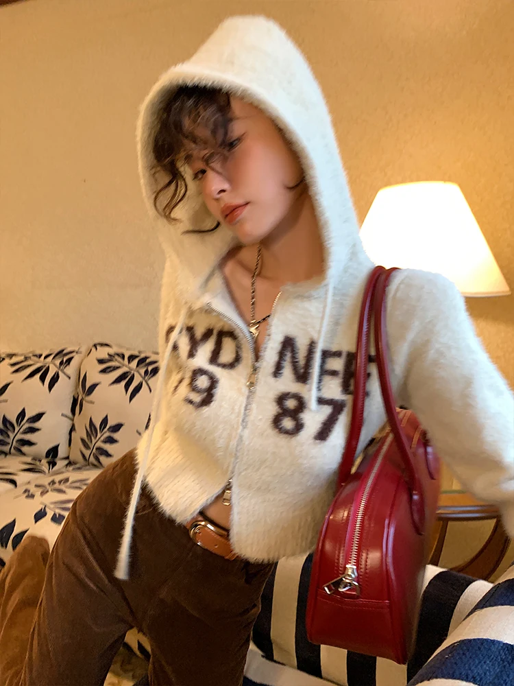 

DULA Good Home Women's Faux Fur Letter Hoodie Sweater Slim Fit ort Cardigan Top Autumn Winter New Sle Faionable Commute...