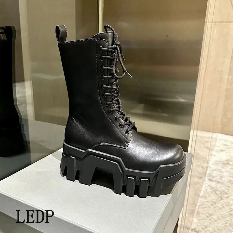 LEDP Brand Round Head Thick Sole Lace-up Boots Increase Gear Tank Boots Fall 2024 Cool Black Punk Biker Boots Design Sense