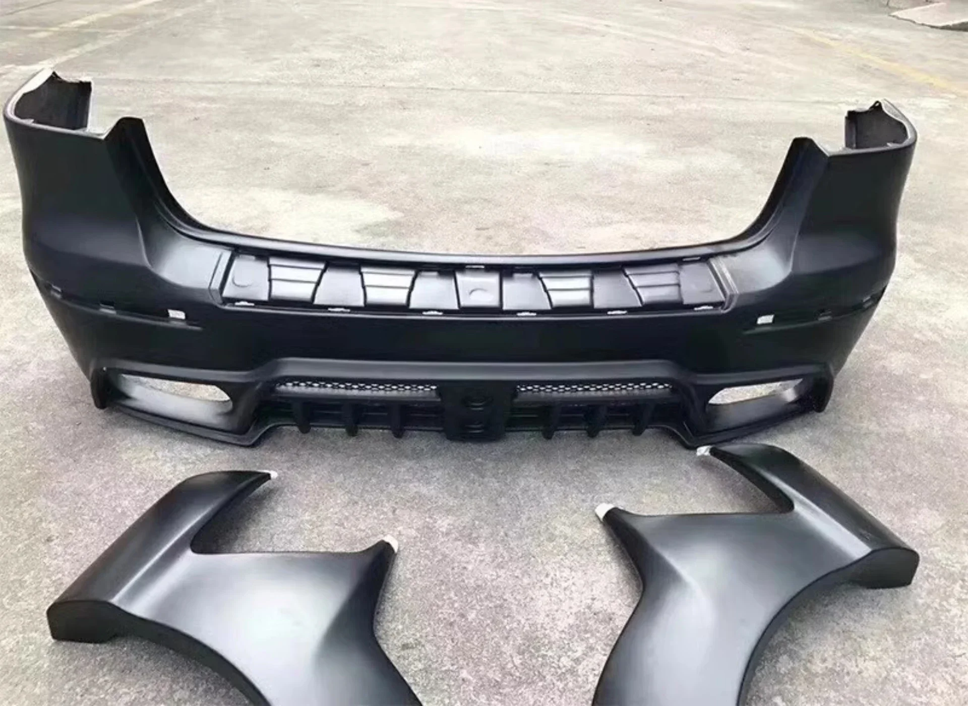 Front Rear Bumper Side Skirt Wheel Eyebrow for Mercedes Benz ML W166 ML320 ML350 Convert  Wide Body Kit Car Accessories